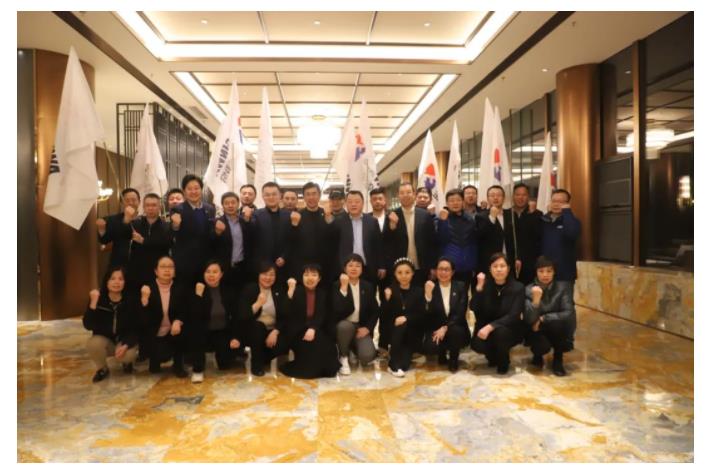 球速体育股份誓师大会圆满召开 13支战斗纵队斗志昂扬