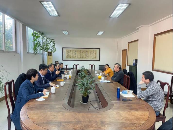 球速体育股份董事长邢雅江到访常州华森医疗器械股份有限公司