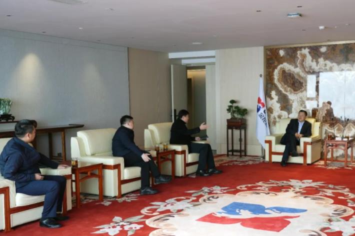 齐商银行西安分行行长袁峰一行到访球速体育股份