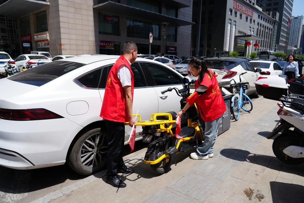 球速体育股份“球速体育聚力文明交通”志愿者服务活动