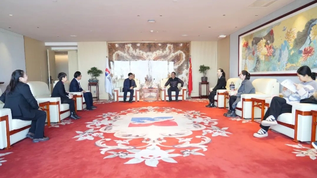 西安市财贸工会主任周华一行到访球速体育股份